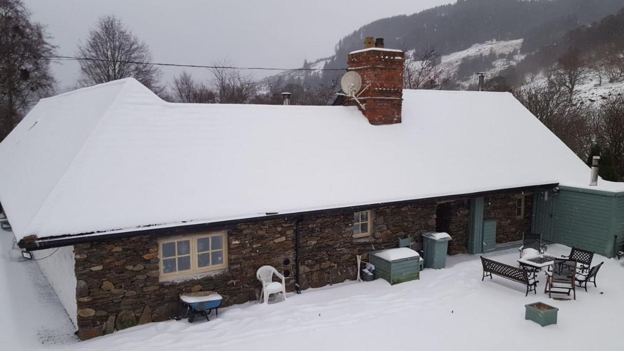 Clarisses Cottage Laragh Eksteriør billede
