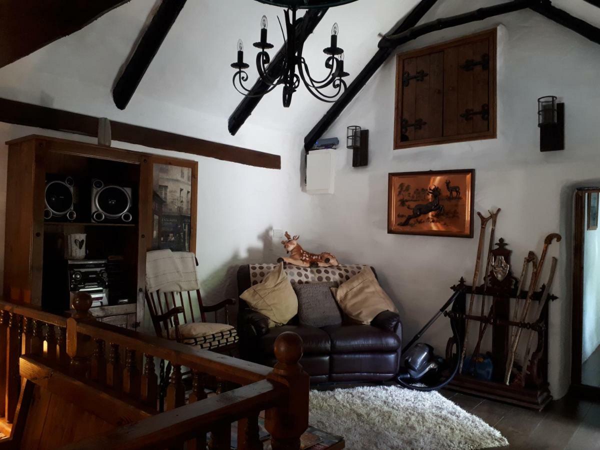 Clarisses Cottage Laragh Værelse billede
